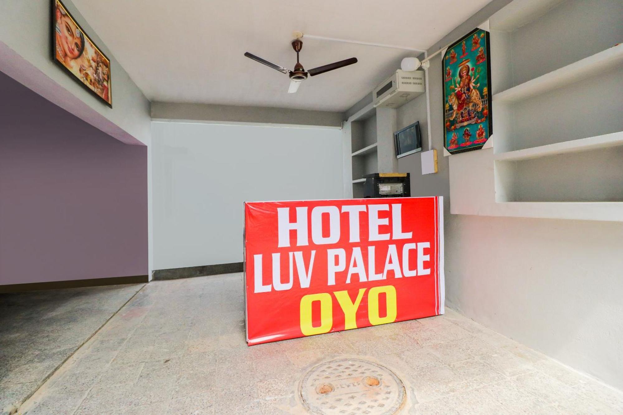 SPOT ON 66279 Hotel Luv Palace Rewāri Exterior foto